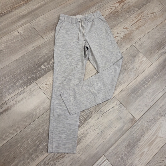 Lululemon Athletica "We Are From Space"- In Ice Gray - Picture 6 of 10